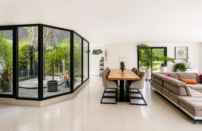 Maison de 6 pièces de 243 m² à Lubersac — photo 3