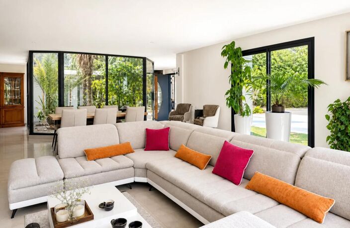 Maison de 6 pièces de 243 m² à Lubersac — photo 4