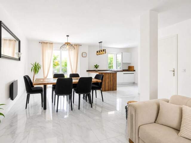 Maison de 4 pièces de 135 m² à Magny-les-Hameaux — photo du bien