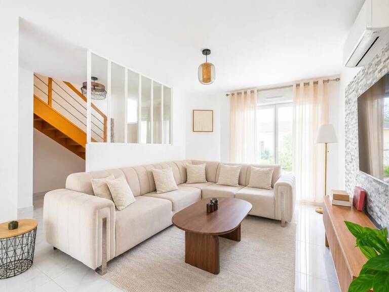 Maison de 4 pièces de 135 m² à Magny-les-Hameaux — photo 1
