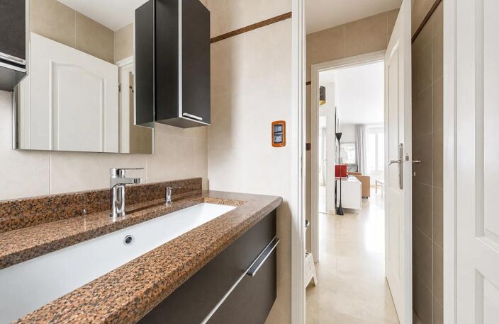 Appartement 2 pièces de 47 m² - Debourg - Lyon — photo 5
