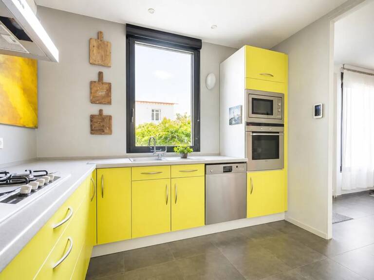 Maison de 234m² au sol à Nanterre Ville — photo 1