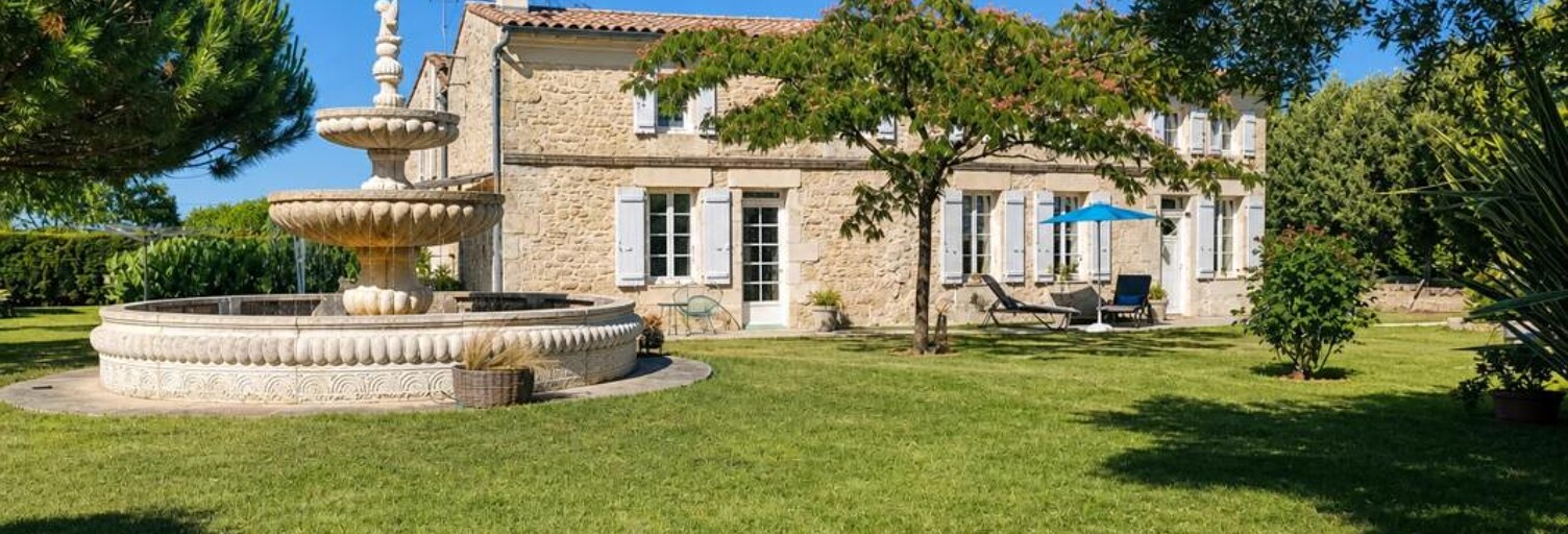 Maison 8 Pièces 301 m² à vendre à Bois (17240)