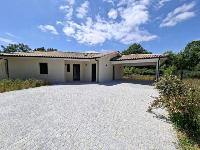Superbe maison de 140 m² avec terrain à SAINT-AUBIN-DE-MEDOC (33) — photo du bien
