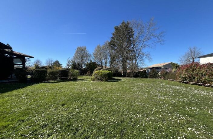 Terrain à bâtir de 496 m² à LEOGNAN (33) — photo 2