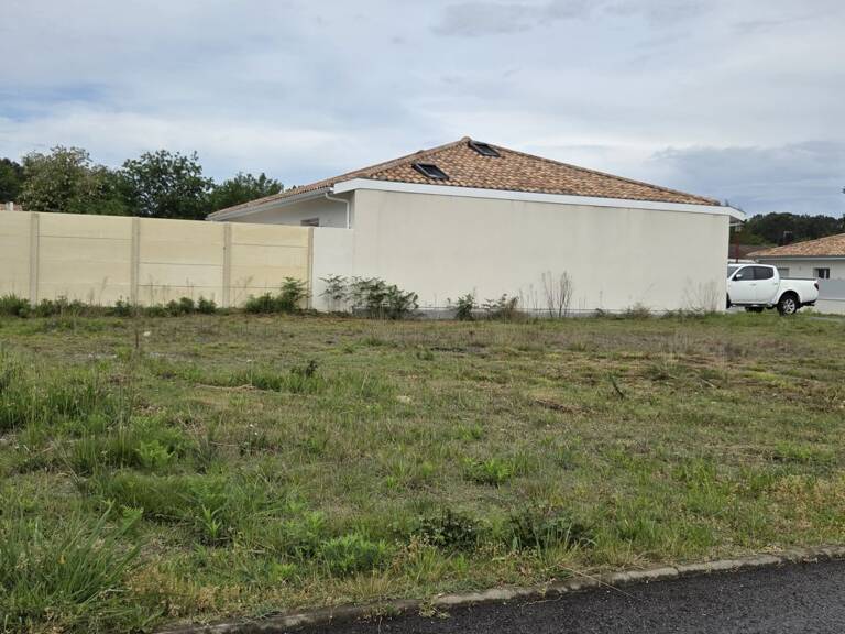 Terrain à bâtir de 495 m² à PARENTIS-EN-BORN (40) — photo 1