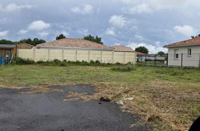 Terrain à bâtir de 481 m² à PARENTIS-EN-BORN (40) — photo du bien