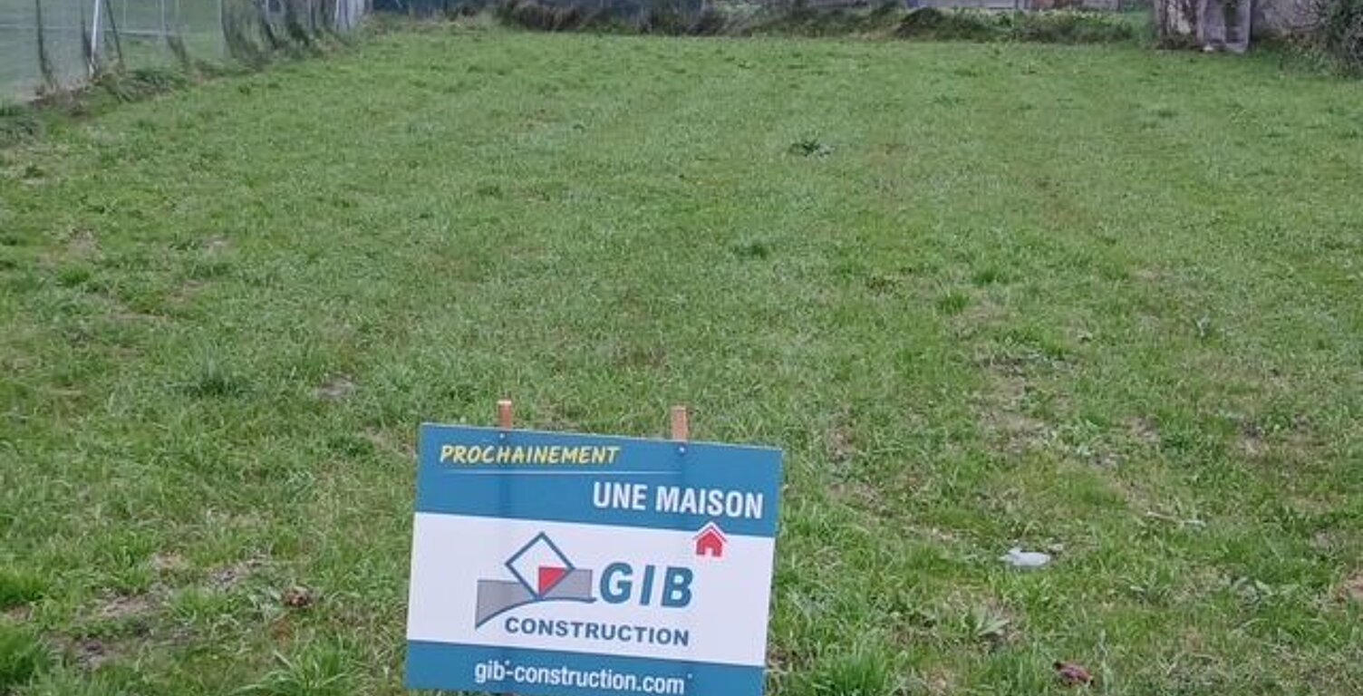 Terrain à bâtir de 468 m² à MEDIS (17) — photo 1
