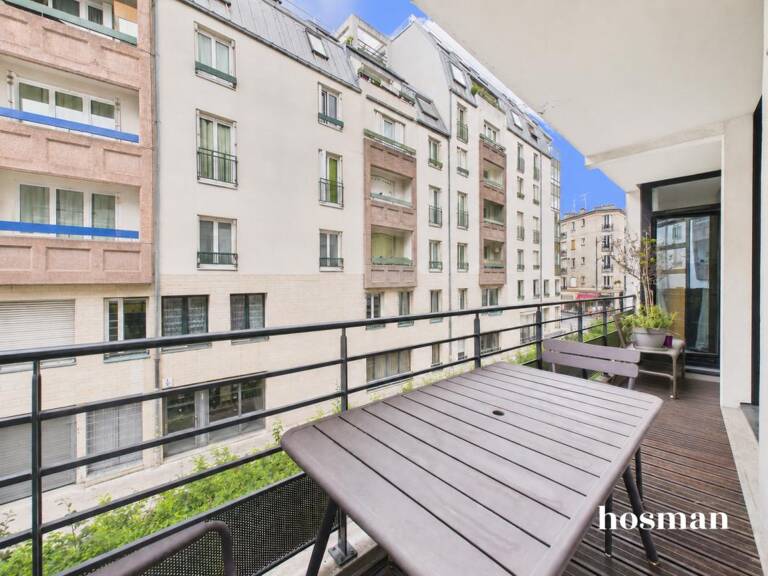 Emplacement rare ! 3 pièces traversant 73 m² - Balcon 7m² - Place de la réunion — photo 1