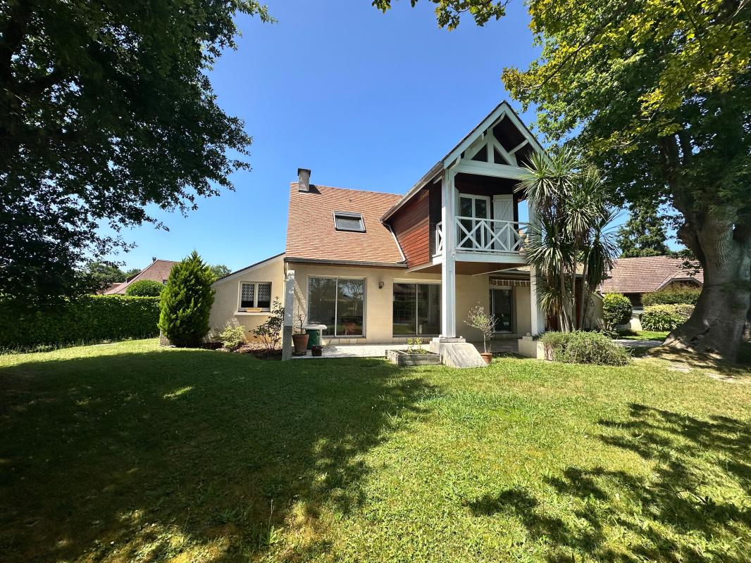 Villa / Maison  T6 à vendre Morlaàs 64160