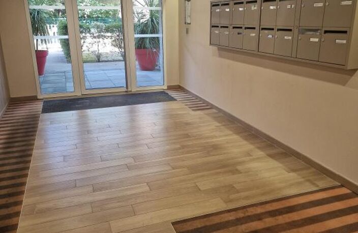 Appartement duplex T2 avec ascenseur à 200 m de la plage quartier Aquabaule — photo 4