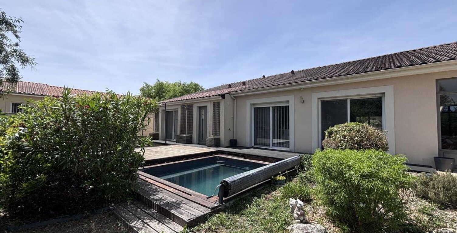 Maison à Vendre Loudun 6 pièce(s) 229 m2 — photo 1