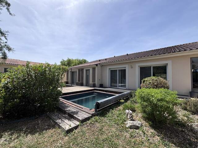 Maison à Vendre Loudun 6 pièce(s) 229 m2 — photo du bien