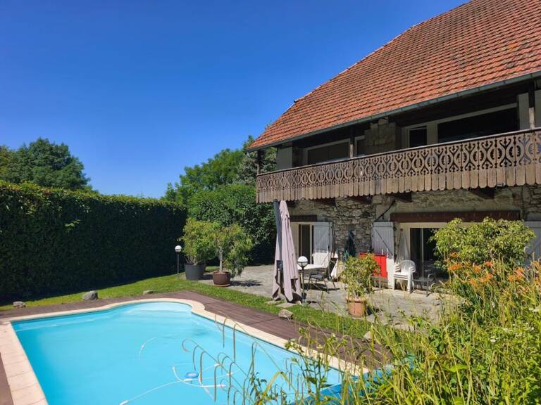 Maison individuelle en pierre – 4 chambres – Piscine chauffée – CUSY — photo 1