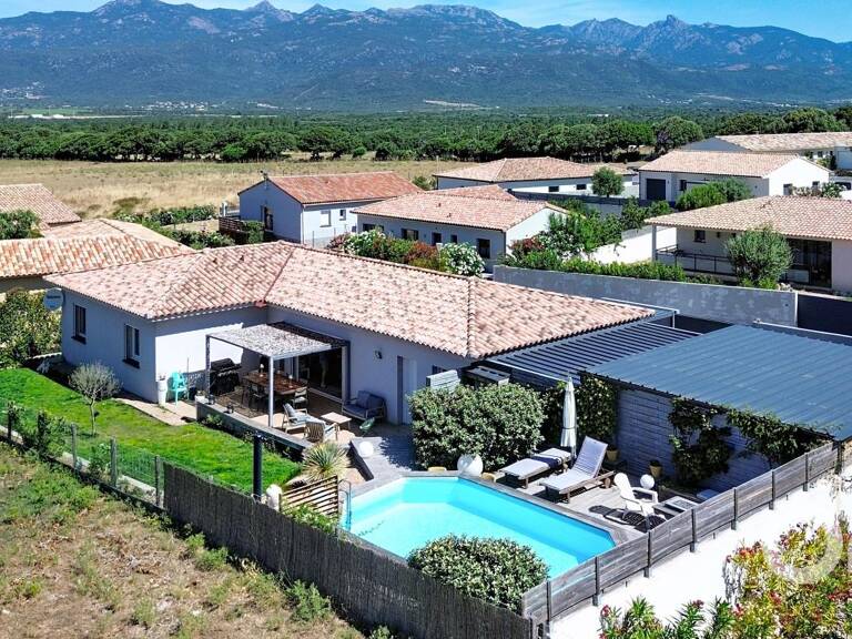 Villa 2 chambres avec piscine, dépendance, garage et atelier — photo 1