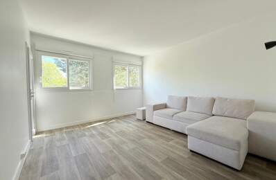 Appartement À Vendre — photo du bien