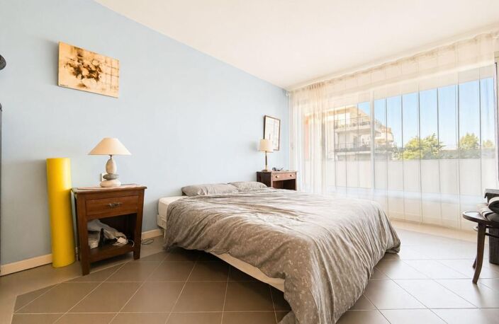 Appartement À Vendre — photo 2