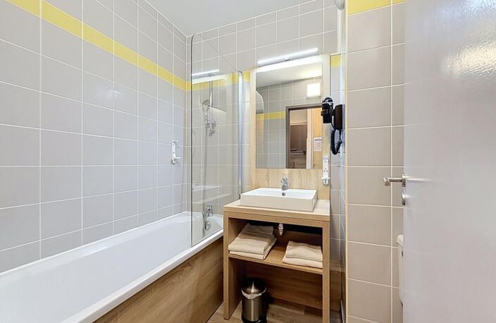 Appartement T1 – Résidence de tourisme – Quartier La Ville en Bois — photo 3
