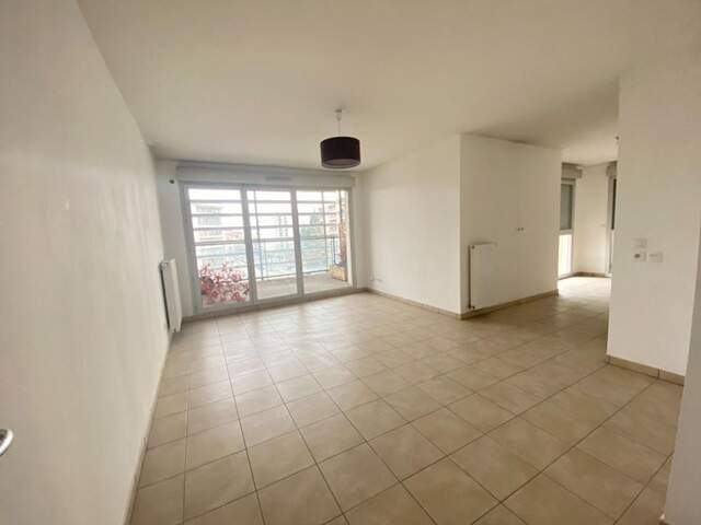 Appartement T3 non meublé de 69,01 m² avec garage fermé à 1 162,05 € CC  - 42 rue Poizat 69100 VILLEURBANNE — photo du bien