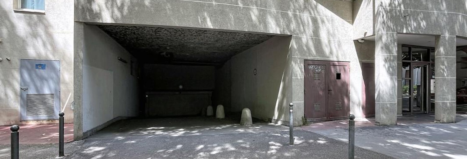 Garage  13 m² à louer à Villeurbanne (69100)