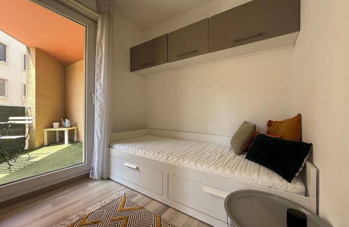 Appartement À Vendre: Nîmes quartier recherche , à deux pas de l’hypercentre : P1bis meublé et en TBE — photo 5