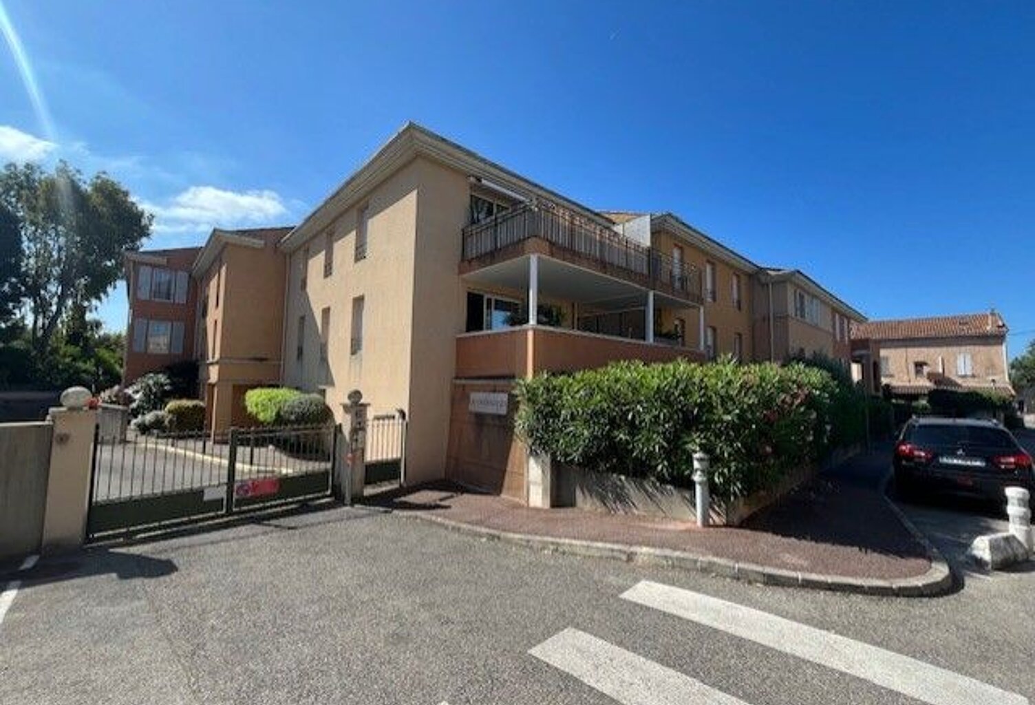Appartement À Vendre — photo 1