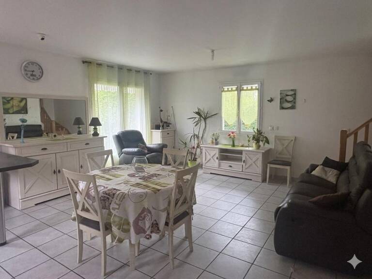 Maison À Vendre 3 chambres jardin à 2 pas de centre de Montivilliers — photo 1