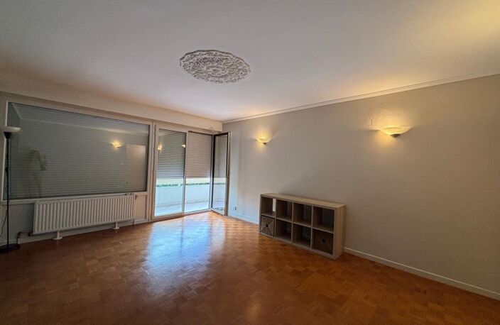 Appartement À Louer — photo 3