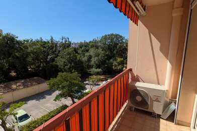 Appartement 3 pièces 951 €