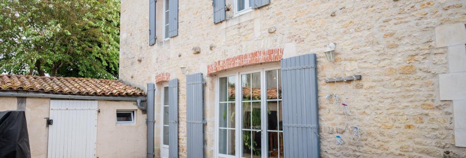 Maison 7 Pièces 250 m² à vendre à Thairé (17290)