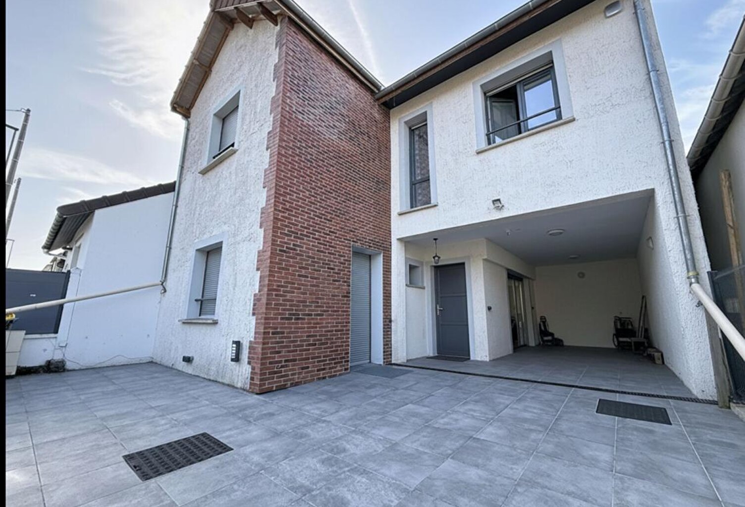 Maison  moderne à Villejuif de 225 m2 avec  7 chambres — photo 1