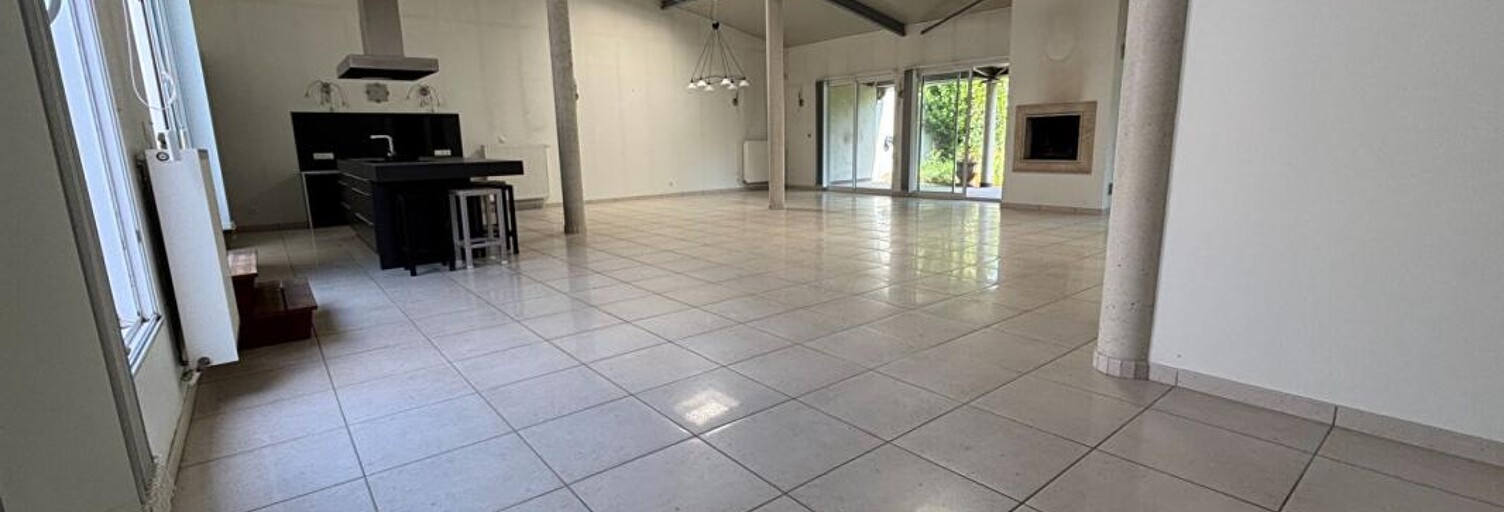 Appartement 6 Pièces 210 m² à vendre à Mailly-le-Camp (10230)