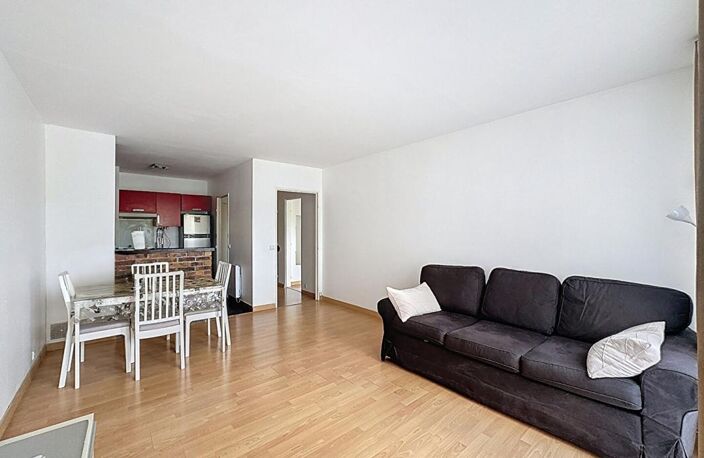 T2 AVEC TERRASSE, PARKING ET VUE FORÊT  AUCUN VIS-À-VIS — photo 3