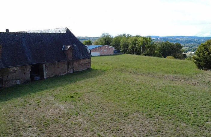 Charmante et grande propriété en pierre à rénovée avec terrain constructible — photo 3