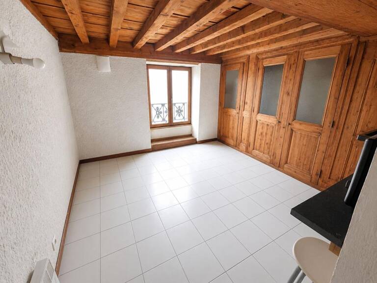 Studio 19m2 — photo 1