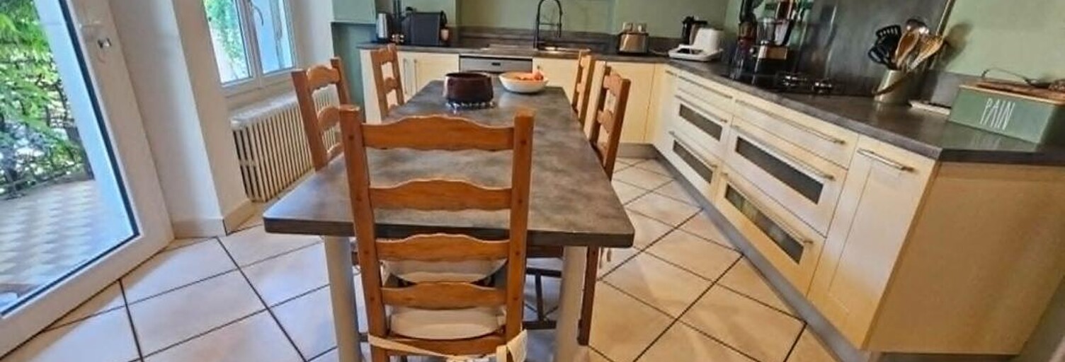 Maison 8 Pièces 193 m² à vendre à Sorbiers (42290)