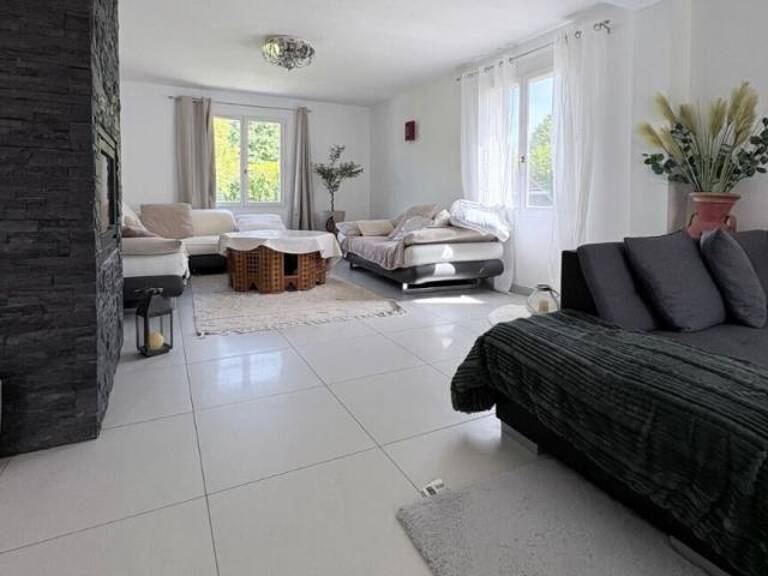 Volumes, luminosité et cadre privilégié pour cette belle maison familiale — photo 1
