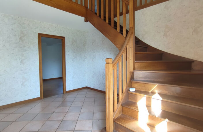 Belle maison familiale avec terrain attenant dans Nord Cantal — photo 5