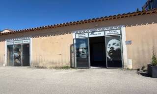 Commerce  105 m² à louer à Salon-de-Provence (13300)