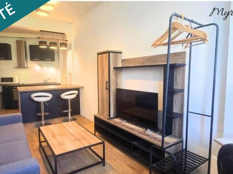 STUDIO MEUBLÉ  : Pièce de Vie avec Cuisine, 1 Salle d'Eau avec WC — photo 1
