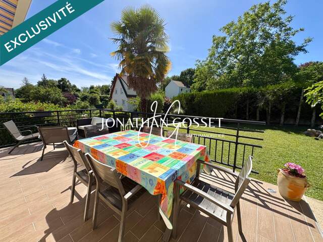 TRIEL-SUR-SEINE: Charmante maison 6pcs - 4ch -132m² avec grand jardin — photo du bien