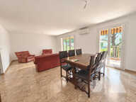 Spacieux T3 de 77 m²env.  avec Terrasse, Parking & Cave - FREJUS PLAGE — photo 3