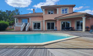 Maison 8 Pièces 240 m² à vendre à Fontaines-Saint-Martin (69270)