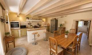 Maison 8 Pièces 190 m² à vendre à Graveson (13690)