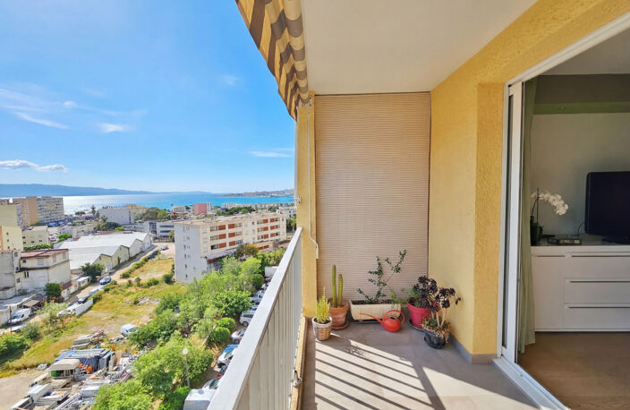 AJACCIO Entrée de ville - Superbe T3/4 rénové vue mer — photo 2