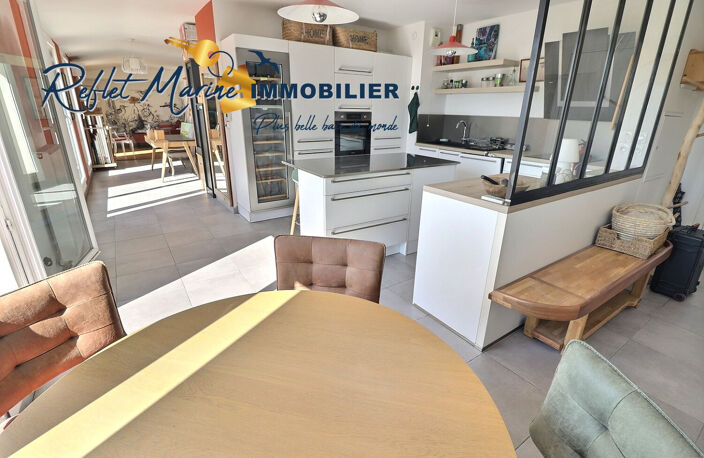 EXCLUSIVITÉ   LA CIOTAT CENTRE-VILLE   APPARTEMENT D'EXCEPTI — photo 4