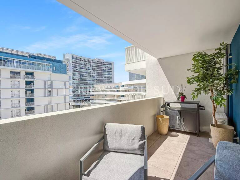 Marseille 8e – T3 en Etage Elevé avec Terrasse – Michelet / Sainte-Anne — photo 1