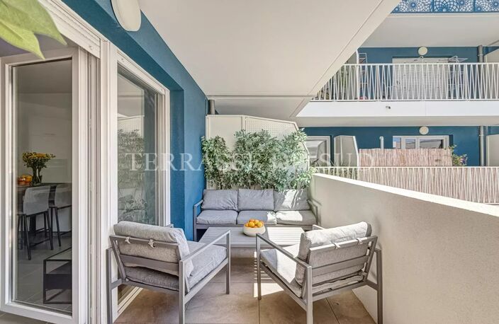 Marseille 8e – T3 en Etage Elevé avec Terrasse – Michelet / Sainte-Anne — photo 2
