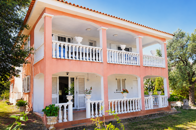 Maison 8 pièces 750000 €