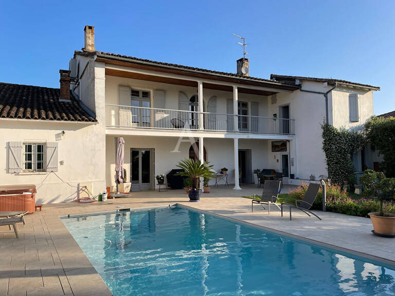Maison Lavit — photo 1